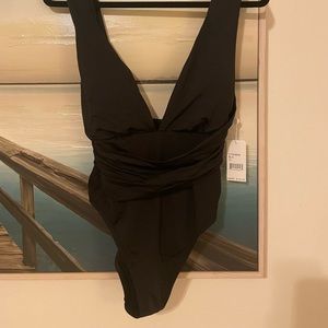 Blk Trina Turk Swim & Spa Collection